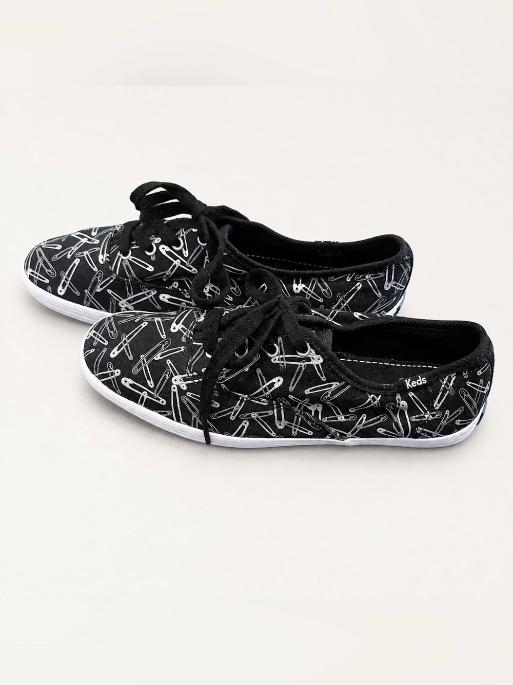Keds Women’s Size 9 Black Safety Pin Print Canvas Lace Up Sneakers